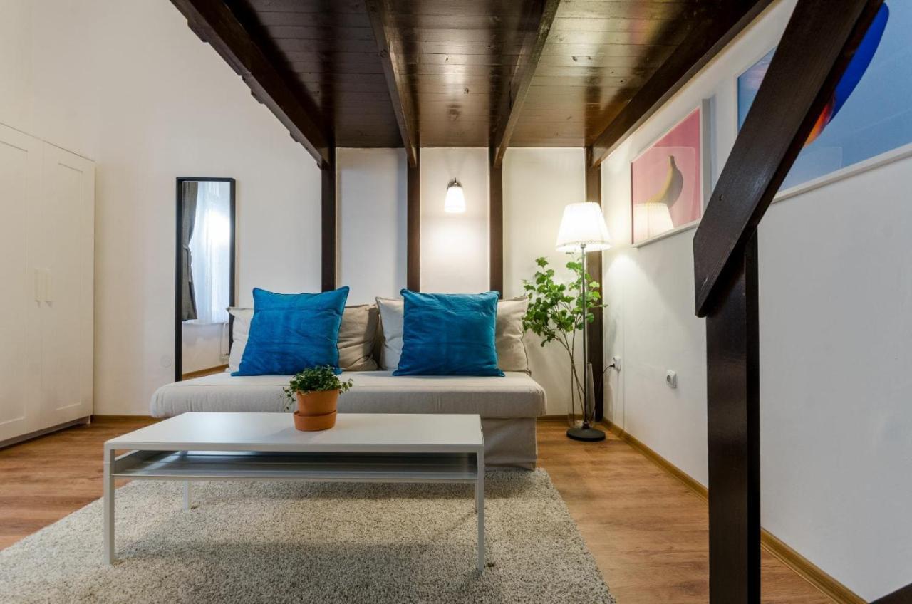 Quiet Cozy Apartment In Party Street E1 布达佩斯 外观 照片