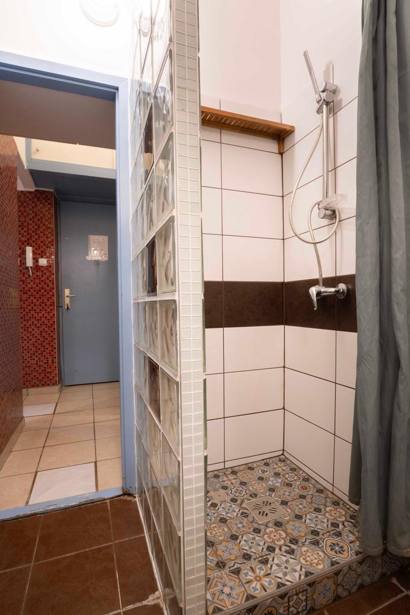 Quiet Cozy Apartment In Party Street E1 布达佩斯 外观 照片
